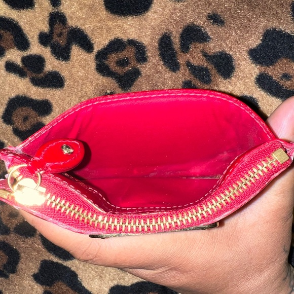 👑✅PRICE FIRM✅NO OFFERS👑AUTHENTIC Louis Vuitton Red Key Card Wallet Pouch - Picture 11 of 17